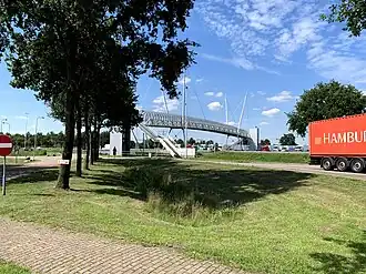 Verzorgingsplaats met loopbrug (2020)
