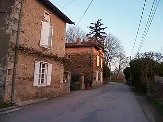 Straat in Lorp-Sentaraille