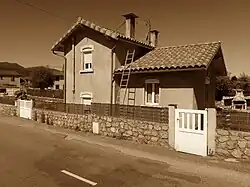 Baanwachterswoning in Lorp-Sentaraille.