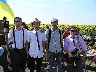 Los Colorados bij de shoot voor de ZDF aankondigingsmelodie voor het EK 2012