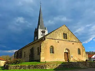 Kerk Saint-Amand van Louppy-sur-Chée.