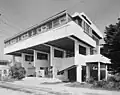 * 3. – Lovell Beach House in Newport Beach, 1926 (Rudolph Schindler)[18]