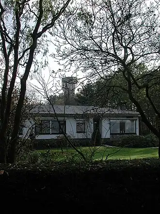 Luchtwachttoren 3T1 te Koewacht, gezien vanaf de Emmabaan