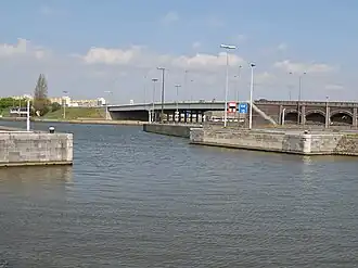 Hier lag vroeger de Luikbrug. In de achtergrond ligt de Noorderlaanbrug.