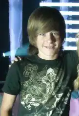 Luke Benward (2010)