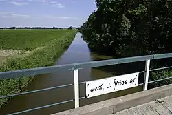 Kanaal Baflo-Mensingeweer gezien vanaf de weth. J. de Vries-til