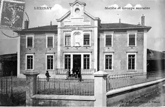 Gemeentehuis/school in 1909