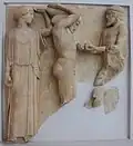 Pallas Athena, Herakles en Atlas. Metope van de tempel van Zeus in Olympia