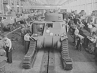 M3 Lee tanks krijgen rupsbanden in Detroit Arsenal