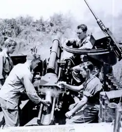 M7 Priest in actie bij de Arno in Italië