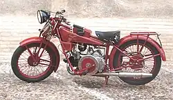 Sport 14 met elektrische verlichting. Dit model heeft al de losse Miller-dynamo en is daarom waarschijnlijk eind 1929 geproduceerd. De machine onderscheidt zich van de "Sport" door de nieuwe voorvork en de bredere spatborden