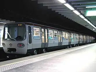 Een treinstel van het type MPL 75 in het station Perrache
