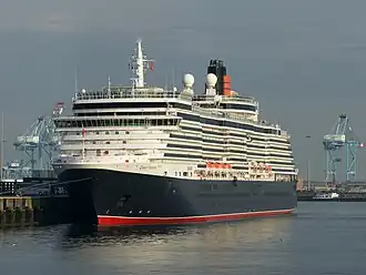 De Queen Victoria in de haven van Zeebrugge (2011)