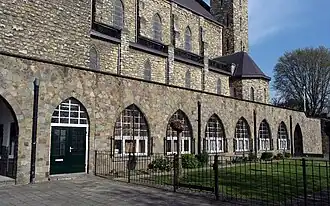 De 'onderkerk' gezien vanuit het zuiden (2014)