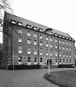 'Boostenvleugel', herbouwd na oorlogsschade, ca. 1975