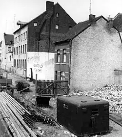 De spijkerfabriek in de Drieëmmerstraat in de jaren 1950, kort voor de sloop
