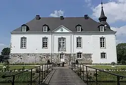 Zuidgevel en tuinbrug