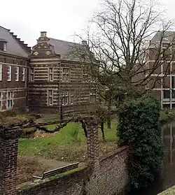 Huis Stas, tuin en Jeker