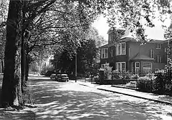 Bomenrijke laan, kort voor de bouw van de Kennedybrug