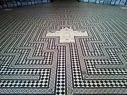 Tegelvloer met labyrint