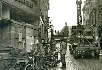 Bouw baileybrug, sept. 1944