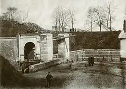 De Brusselsebuitenpoort kort voor de afbraak, 1868