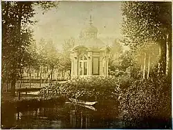 Theekoepel in de tuin van Villa Kanjel, ca. 1880-1910