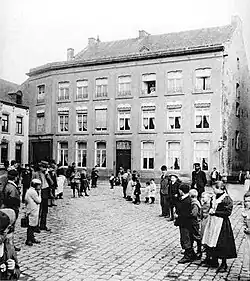 Vermoedelijk woonhuis van het gezin Regout-Ghysen, Markt 45, ca. 1900