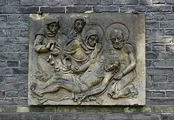 Gevelsteen kloosterkapel