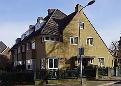 Bergweg 33-37 & Burg. Ceulenstraat 81 (1935)