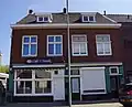 Dubbel winkel-woonhuis