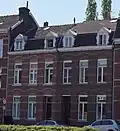 Twee woningen met lijstgevel in eclectische stijl