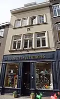 Winkel-woonhuis met lijstgevel