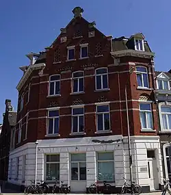 Vm. koffiehuis, nr. 15-15A