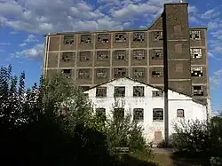 Brikkenbouw vanuit het westen