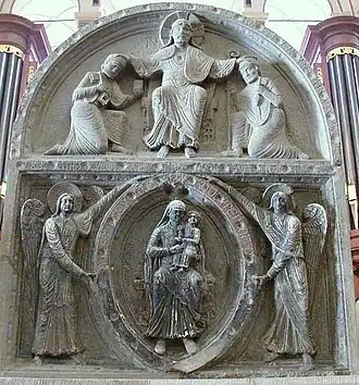 Sint-Servaasbasiliek, Maastricht: dubbelreliëf westwerkaltaar