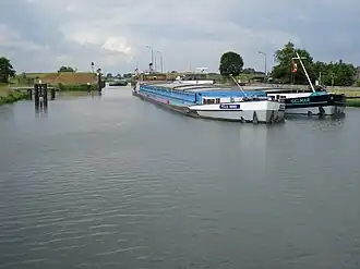 Sluis in het Burgemeester Delenkanaal