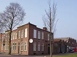 Voormalige Machinefabriek Voorwaarts aan de Schaafstraat waar sinds 1916 onder meer koelinstallaties voor schepen gemaakt werden.