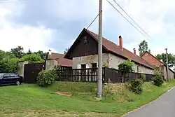 Huis in het dorp (2014)