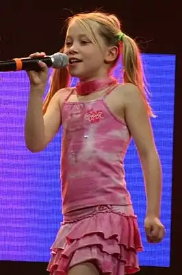 Malin Reitan tijdens het Junior Eurovisiesongfestival 2005