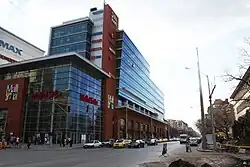 Het winkelcentrum in Vazrajdane