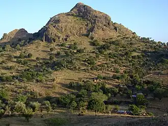 Een van de toppen van het Mandaragebergte