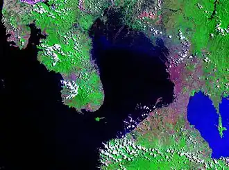 Een Landsat satellietbeeld van de baai van Manilla