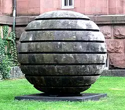Large Sphere (2004), Beeldenpark van de Kunsthalle Mannheim
