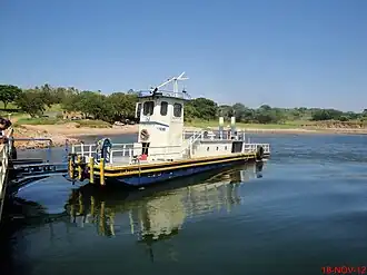Pont tussen Sales en Sabino over de rivier de Tietê