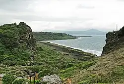 Het nationaal park Kenting (墾丁國家公園), gelegen op het zuidelijkste puntje van Taiwan, is het oudste nationaal park van het land, met name bekend om haar tropische stranden. Het is het meest bezochte nationaal park in Taiwan.[7]