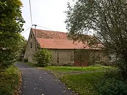 Boerderij in het dorp (2010)