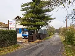 Bedrijf in het dorp (2010)