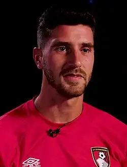 Senesi in 2022 als speler van Bournemouth