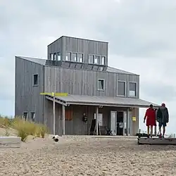 Alle gebouwen zijn opgetrokken in hout